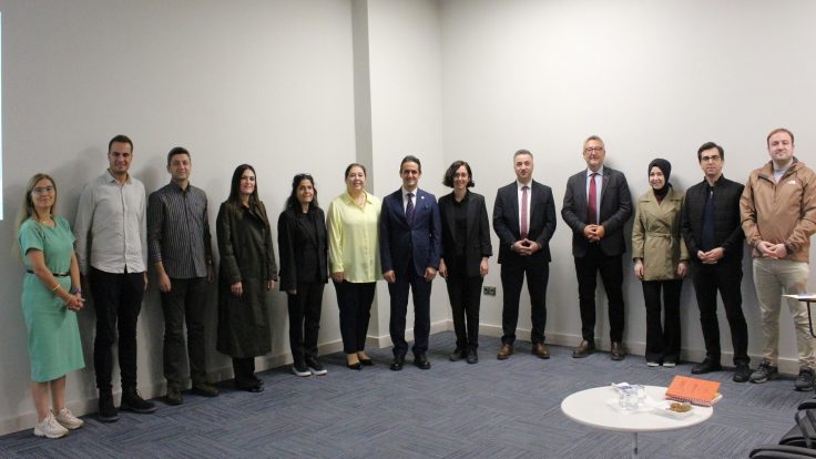 Merkez Kütüphanede Rektör Yardımcılarının Katılımıyla “Web of Science” ve “InCites” Odaklı Bilimsel Araştırma Yolculuğu