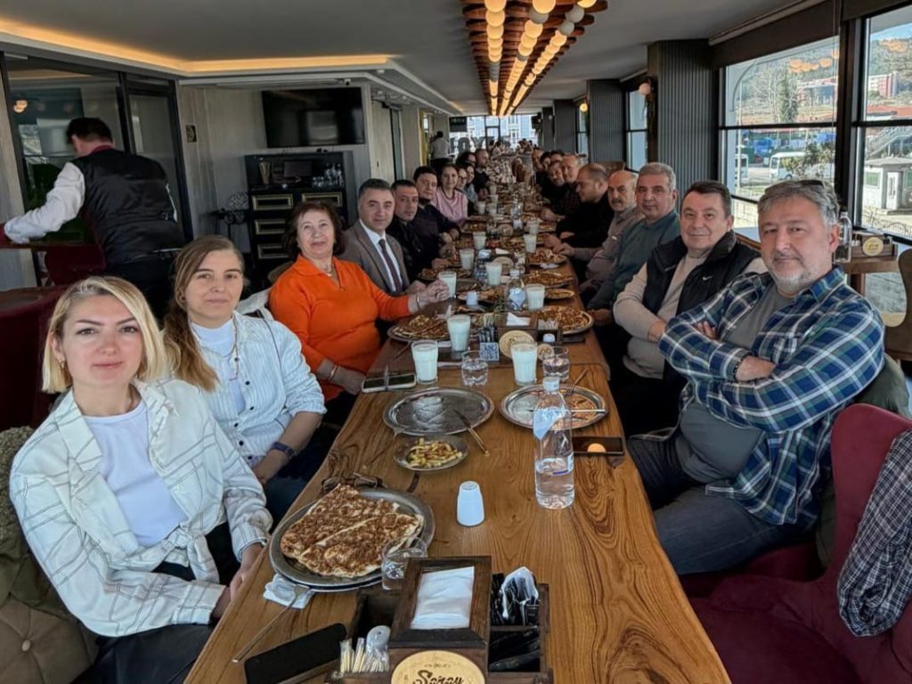 Kütüphane Personeli Öğle Yemeğinde Buluştu