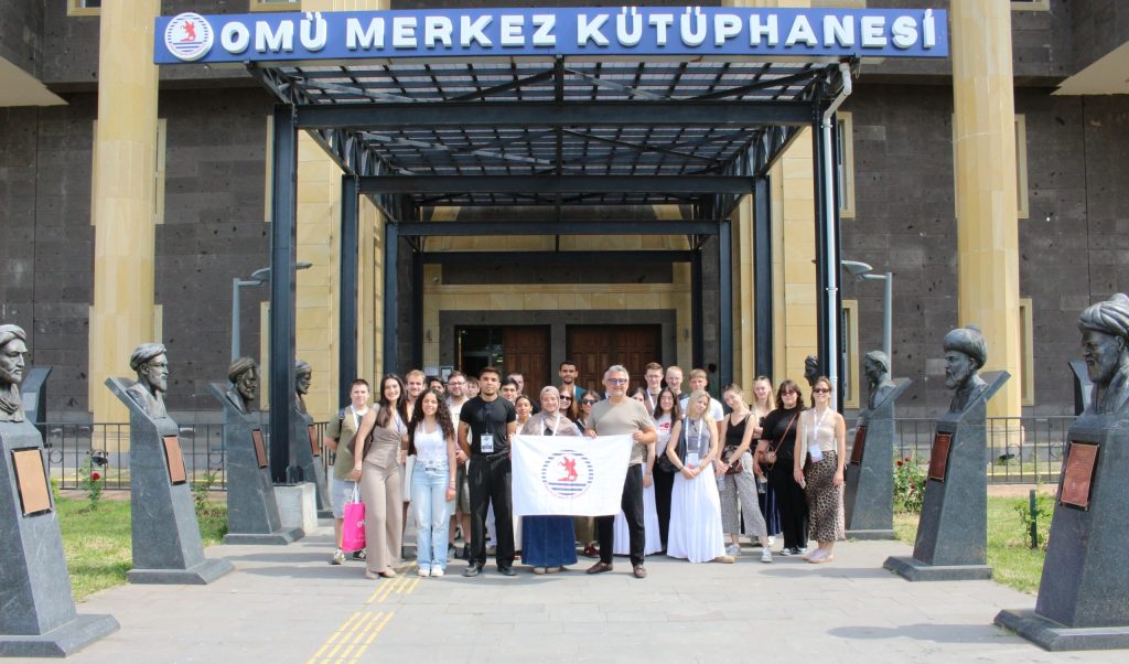Merkez Kütüphane Erasmus Öğrencilerini Konuk Etti